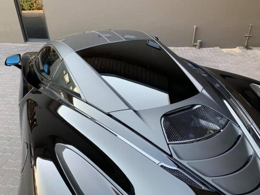 Детали экстерьера McLaren 720S by RACE! on Vossen Wheels 2019 года  (фото 2 из 21)
